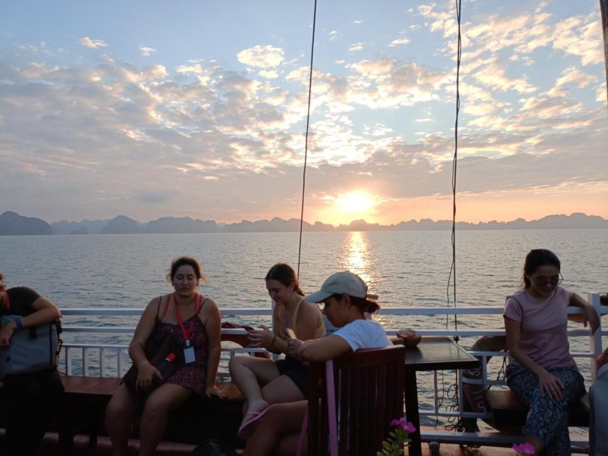 Kim'S Family Hotel Ha Long Luaran gambar